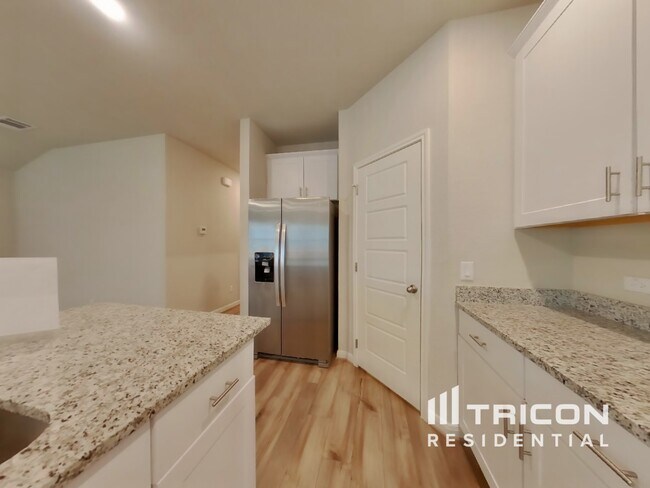 Foto del edificio - 13647 Emerson Wy