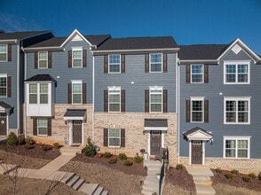 Building Photo - 1937 Tupelo Grv Ln