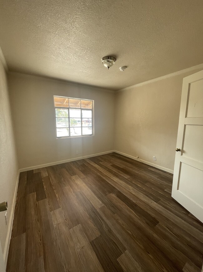 Foto del edificio - 1402 St Johns Dr