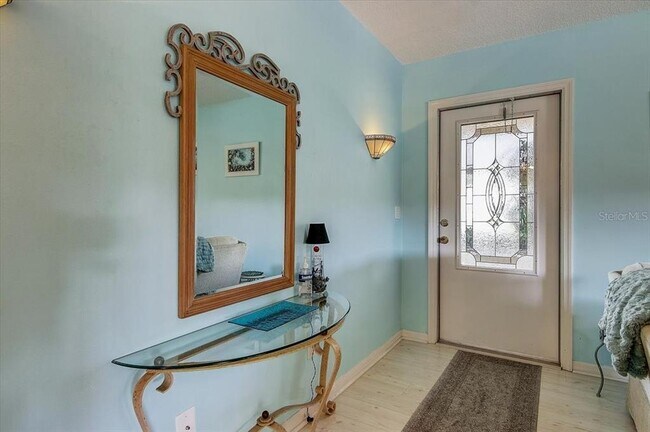 Foto del edificio - 241 Gloucester Blvd