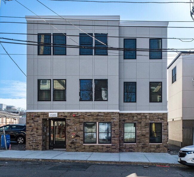 1540 N Shore Rd Unit 201, Revere, MA 02151 Apartments in Revere, MA