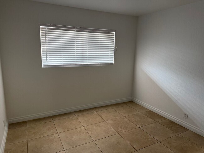 Foto del edificio - Affordable 1 Bedroom Condo in Central Las Vegas