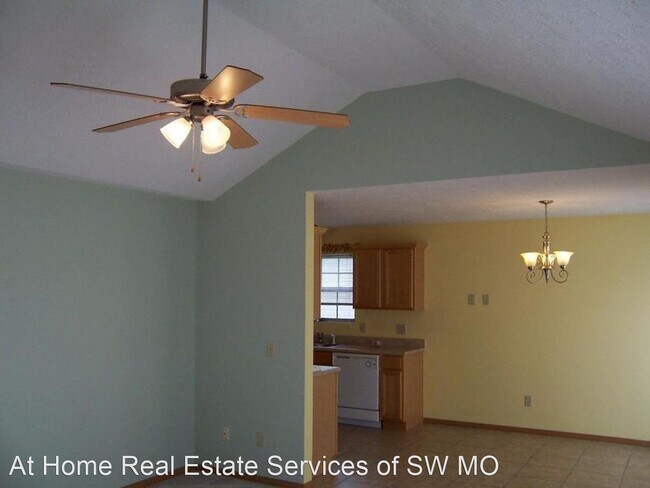 Building Photo - 3 br, 2 bath House - 638 S Casa Grande