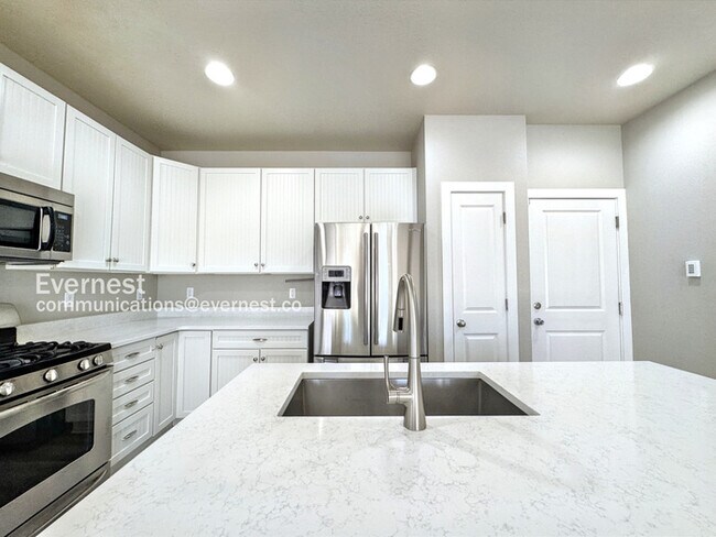 Foto del edificio - 10535 Rutledge St