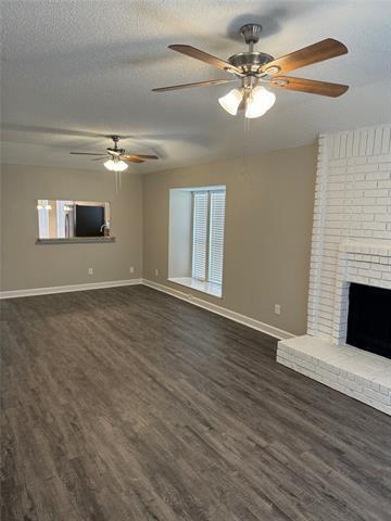 Building Photo - 8220 Meadowbrook Dr