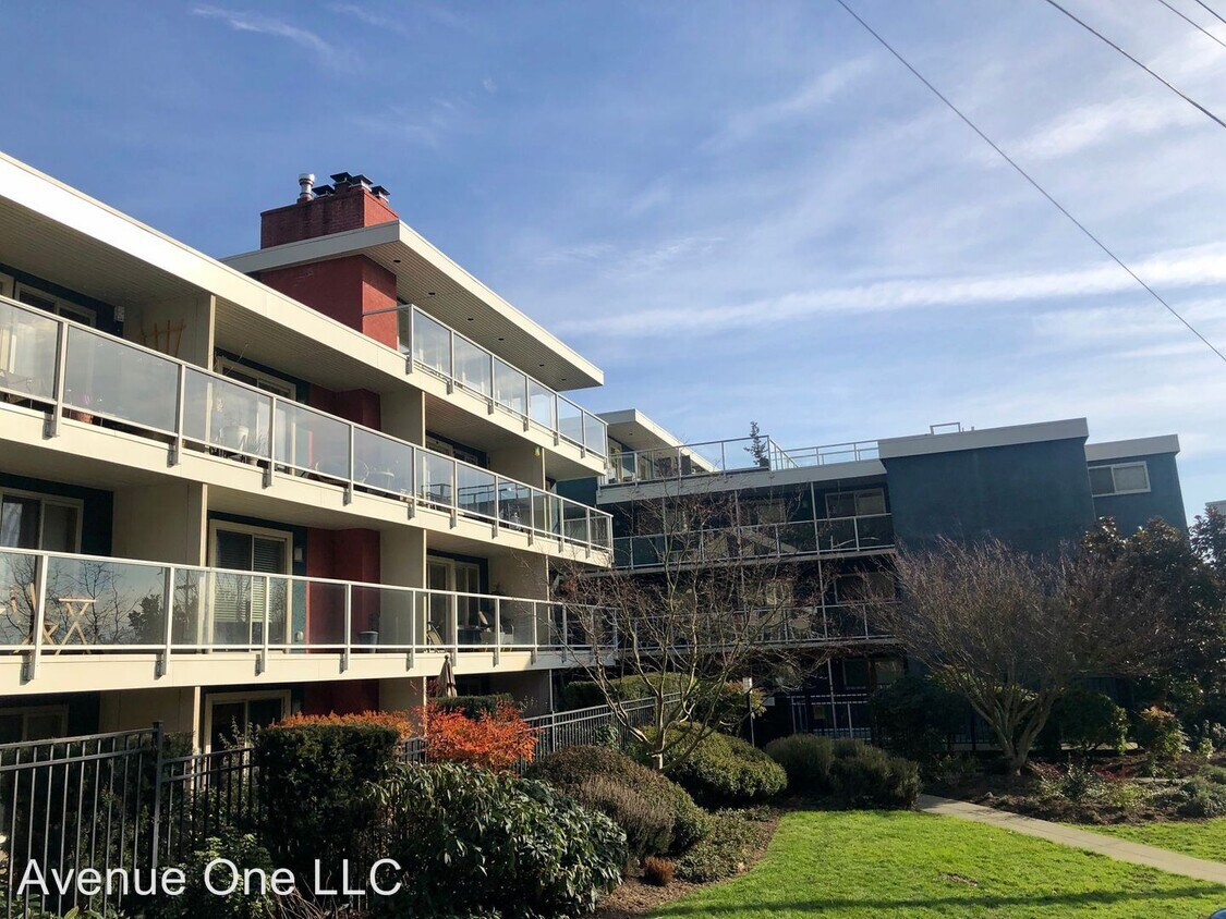 Primary Photo - 2 br, 1 bath House - 1730 Taylor Ave N #209