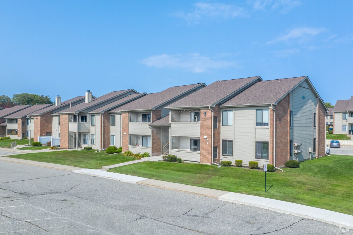 Pine Ridge Apts Llc Apartments Rochester Hills Mi Apartments Com Pine Ridge Apts Llc Apartments Rochester Hills Mi Apartments Com