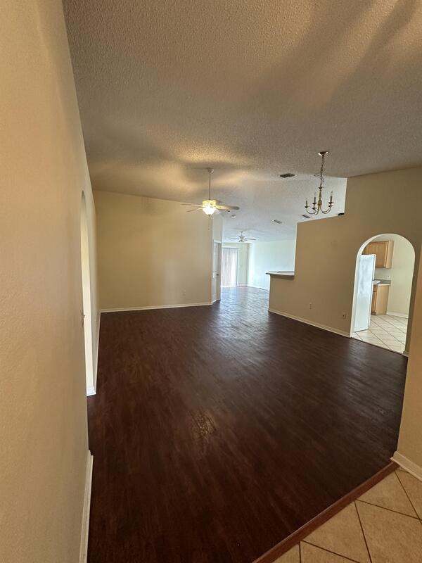Foto del edificio - 3849 Stonefield Dr