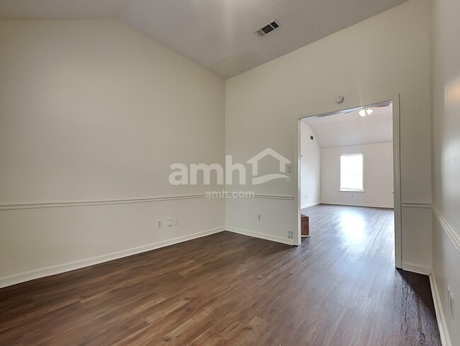 Building Photo - 245 Brookstone Cove