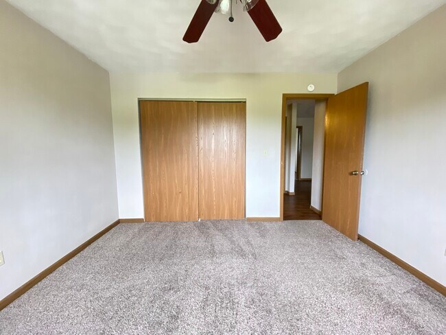 Foto del edificio - 11 Hillside Ln