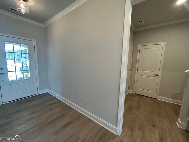 Building Photo - 474 Bandon Wy