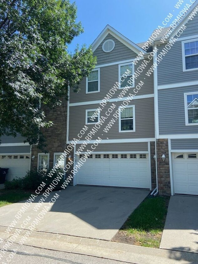 307 NE Kingwood, Waukee, IA 50263 House Rental in Waukee, IA