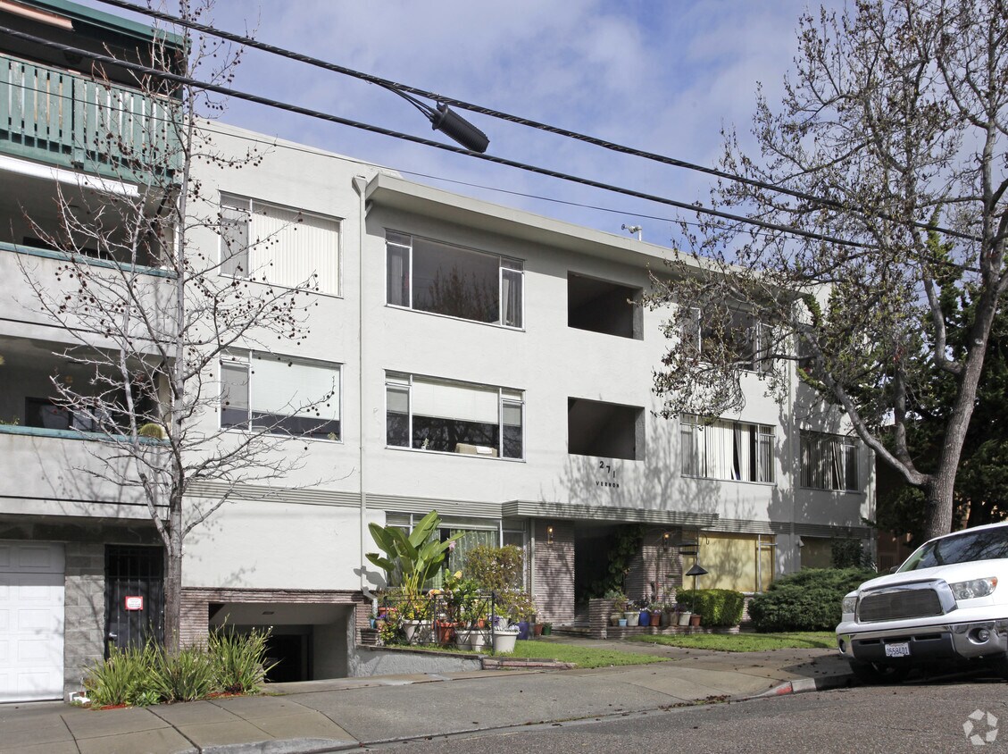 Foto principal - 271 Vernon St