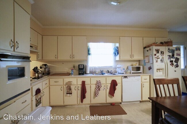 Building Photo - 3 br, 2 bath House - 130 Sunnybrook Drive