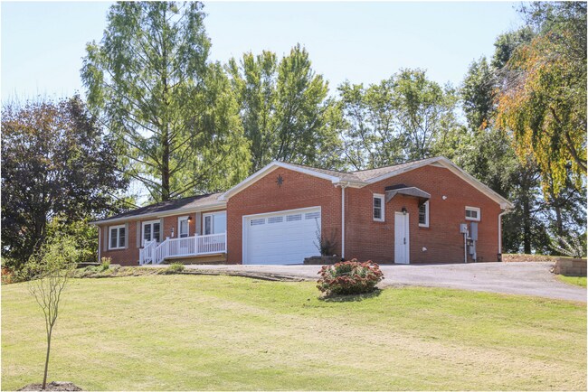 Building Photo - 20 Buckland Dr