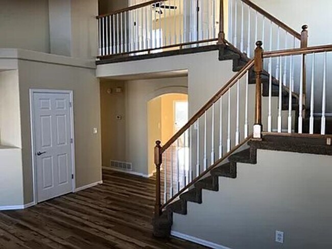 Building Photo - 1319 Lily Lake Dr