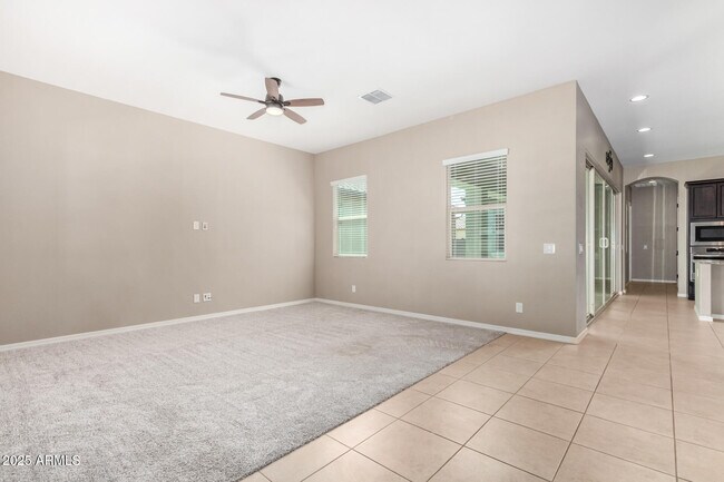 Foto del edificio - 4483 E Jones St
