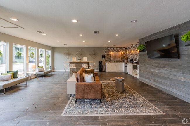 Interior Photo - The Edge