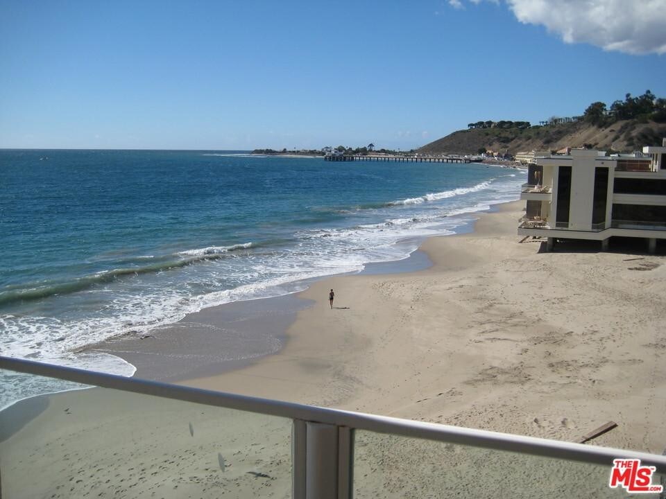 42 Condos Available for Rent in Malibu, CA