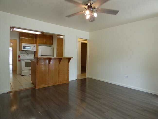 Building Photo - 315 N Gilman