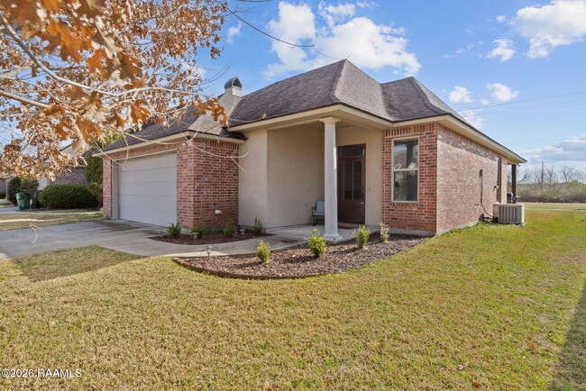 Building Photo - 300 Overbrook Dr