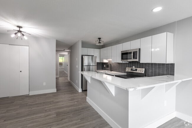Interior Photo - Whitewood Pond Apartments