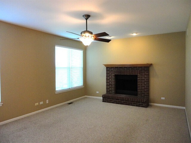 Foto del edificio - 16438 Fairfield Dr