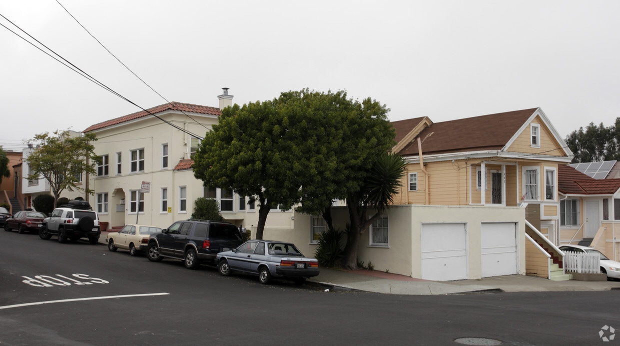 Foto principal - 408 Winchester St