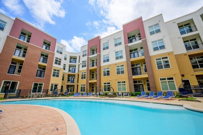 Aspire At 610 Apartments Houston Tx Apartments Com
