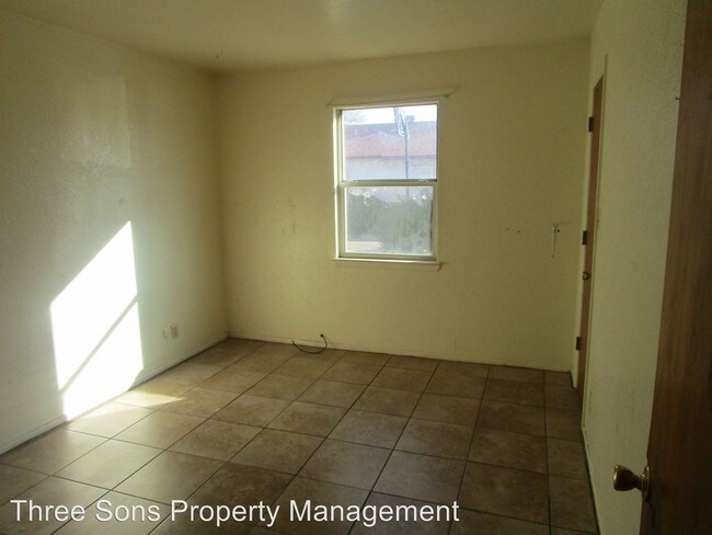 Foto del edificio - 513 Candelaria Rd NW
