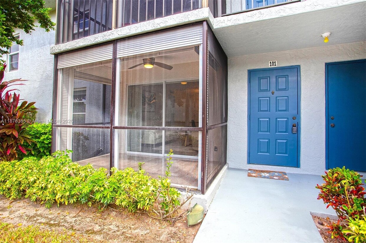 Foto principal - 7527 S Oriole Blvd