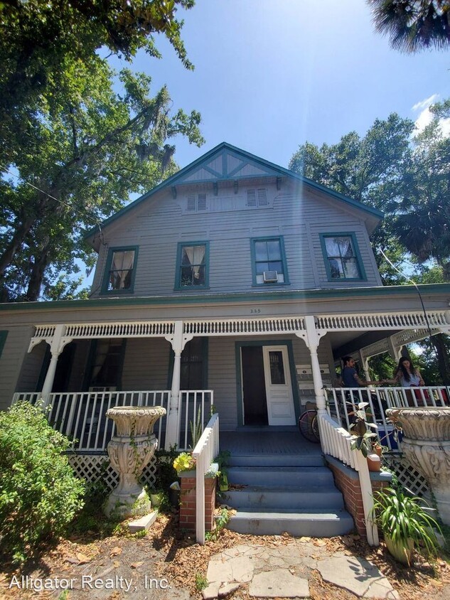 Primary Photo - 225 SW 3rd Ave