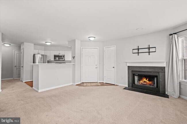 Foto del edificio - 5600 Willoughby Newton Dr