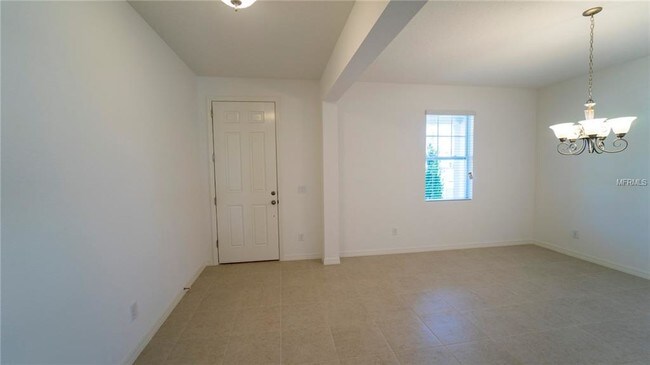 Building Photo - 6407 Flat Lemon Dr