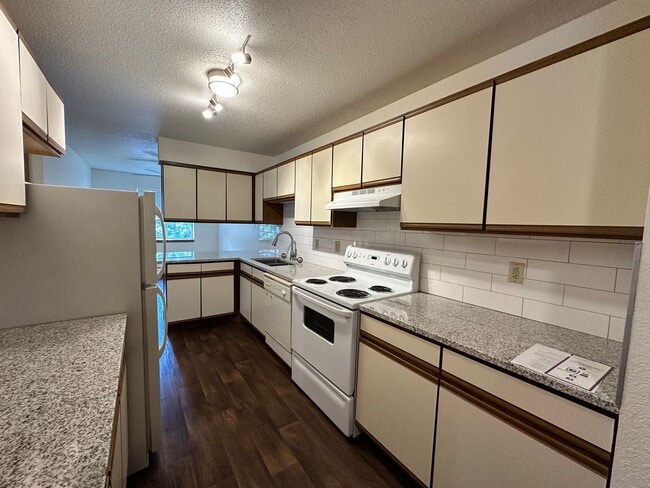 Interior Photo - Ashwood Birchwood Apartments