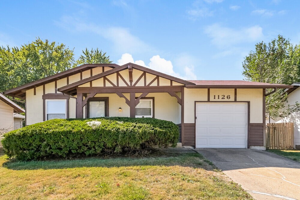 Foto principal - 1126 Borden Dr