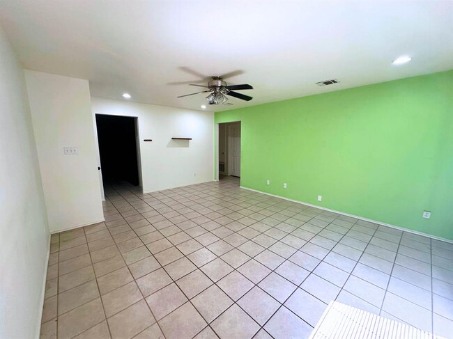 Building Photo - 15539 Sutton Leigh's Ln