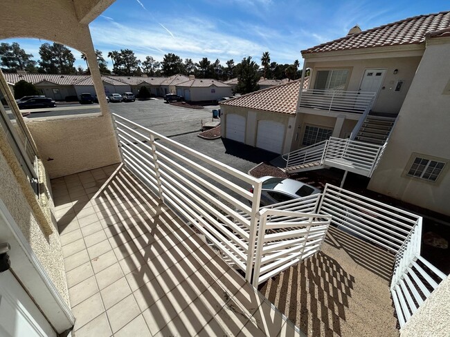 Building Photo - ADORABLE 2 BEDROOM 2 BATHROOM CONDO WITH A...