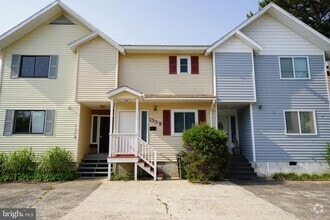 Building Photo - 133 Jamestown Rd