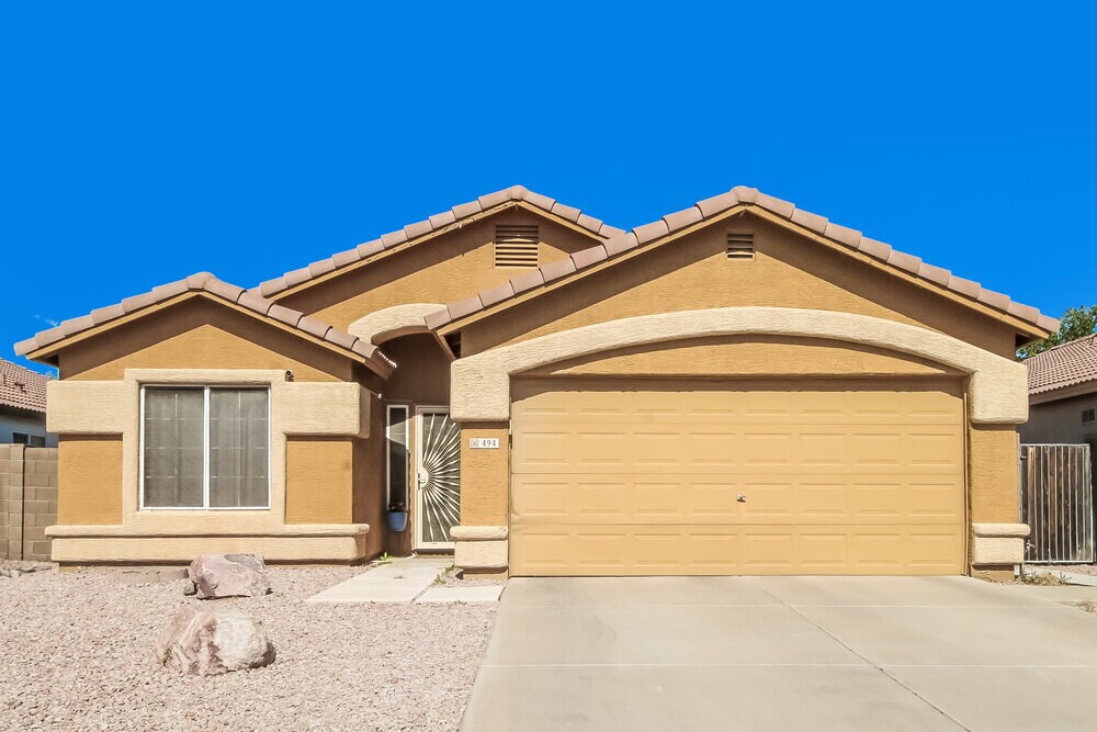 Foto principal - 494 N Danyell Dr
