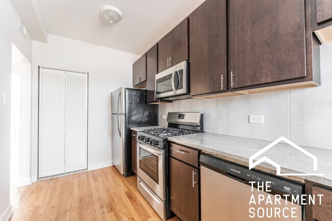 Foto del edificio - 4407 N Kimball Ave