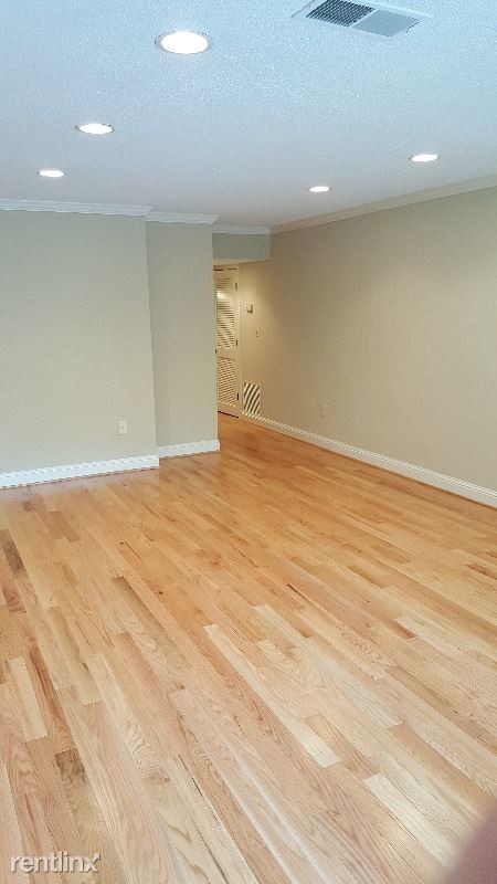 Building Photo - 3 br, 2 bath Condo - 120 Alden Ave