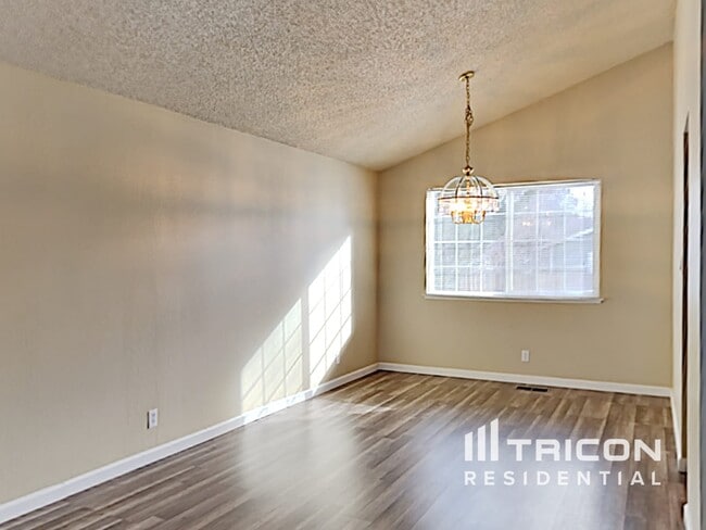 Building Photo - 4170 Snowshoe Ln