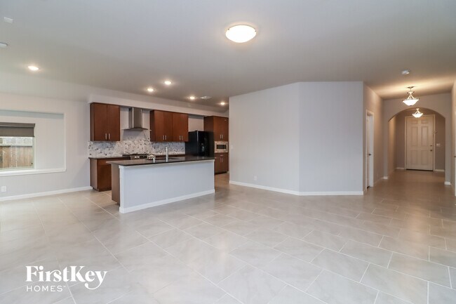 Foto del edificio - 1089 Nighthawk Trl