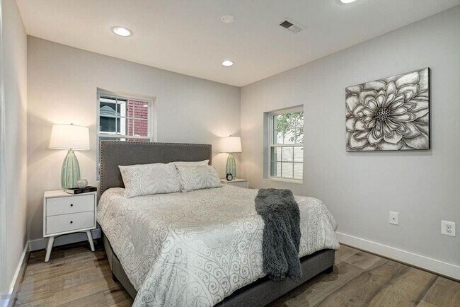 Foto del edificio - 329 K St NE