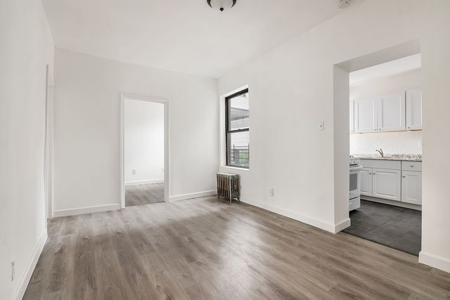 Foto principal - 256 S 4th St