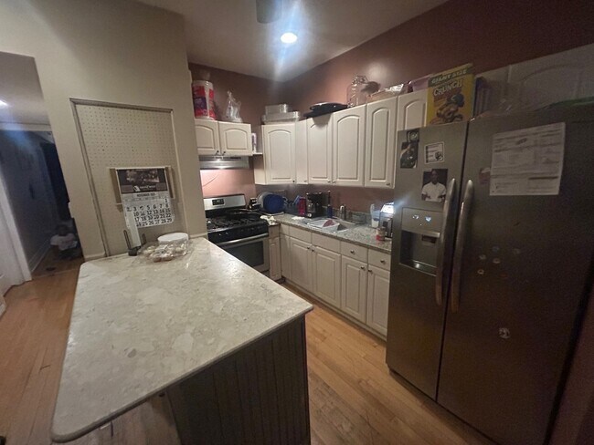 Foto del edificio - 3849 W School St