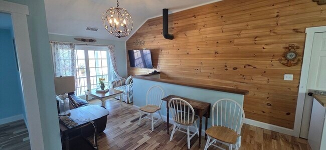 Foto del edificio - 33 Oceanside Dr