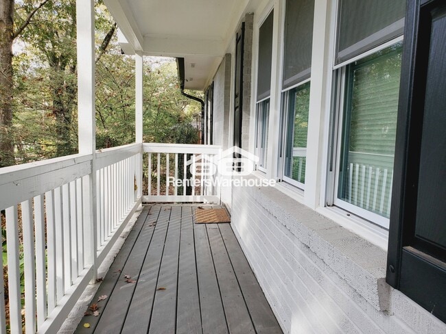 Foto del edificio - 5785 Crabapple Dr SW