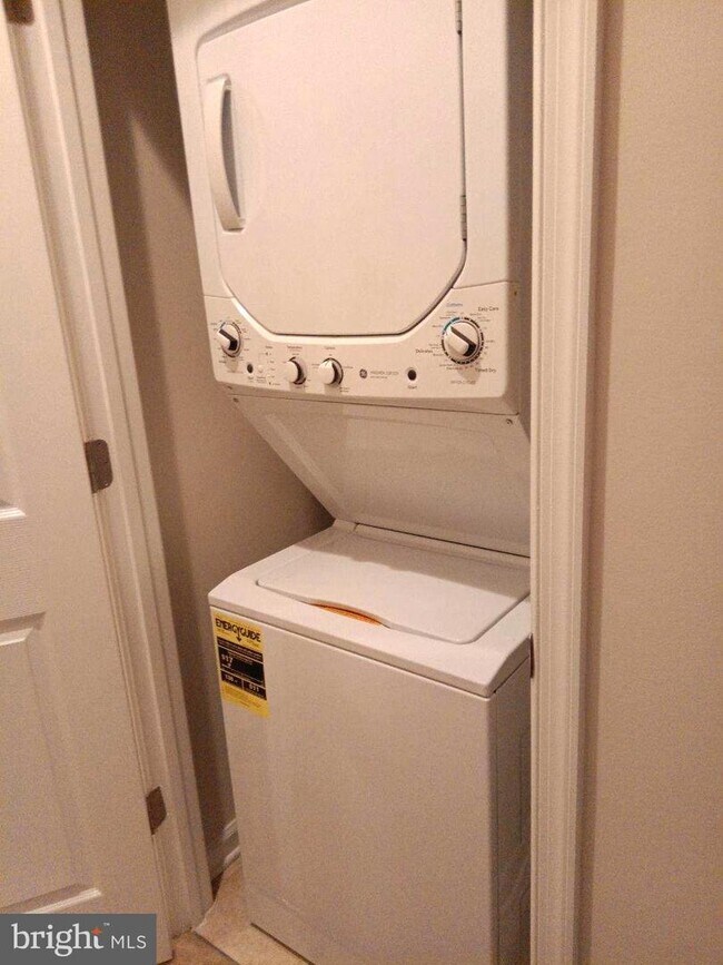 7171 Brick Kiln Cir, Calverton, MD 20705 Townhome Rentals in